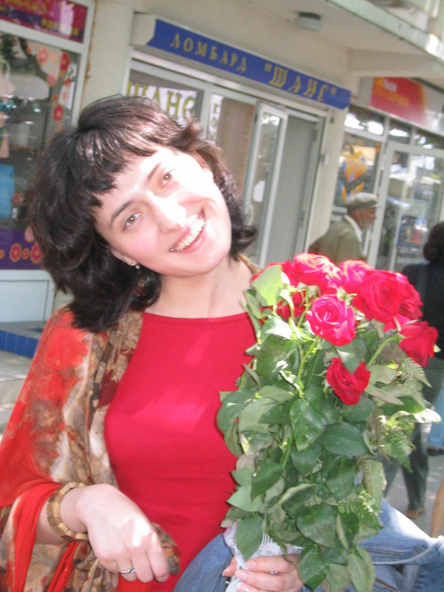 red roses.jpg