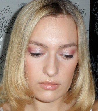 yellow booster + perf powder +yellow concealer all over + bbunny bronzer + tempt thryst